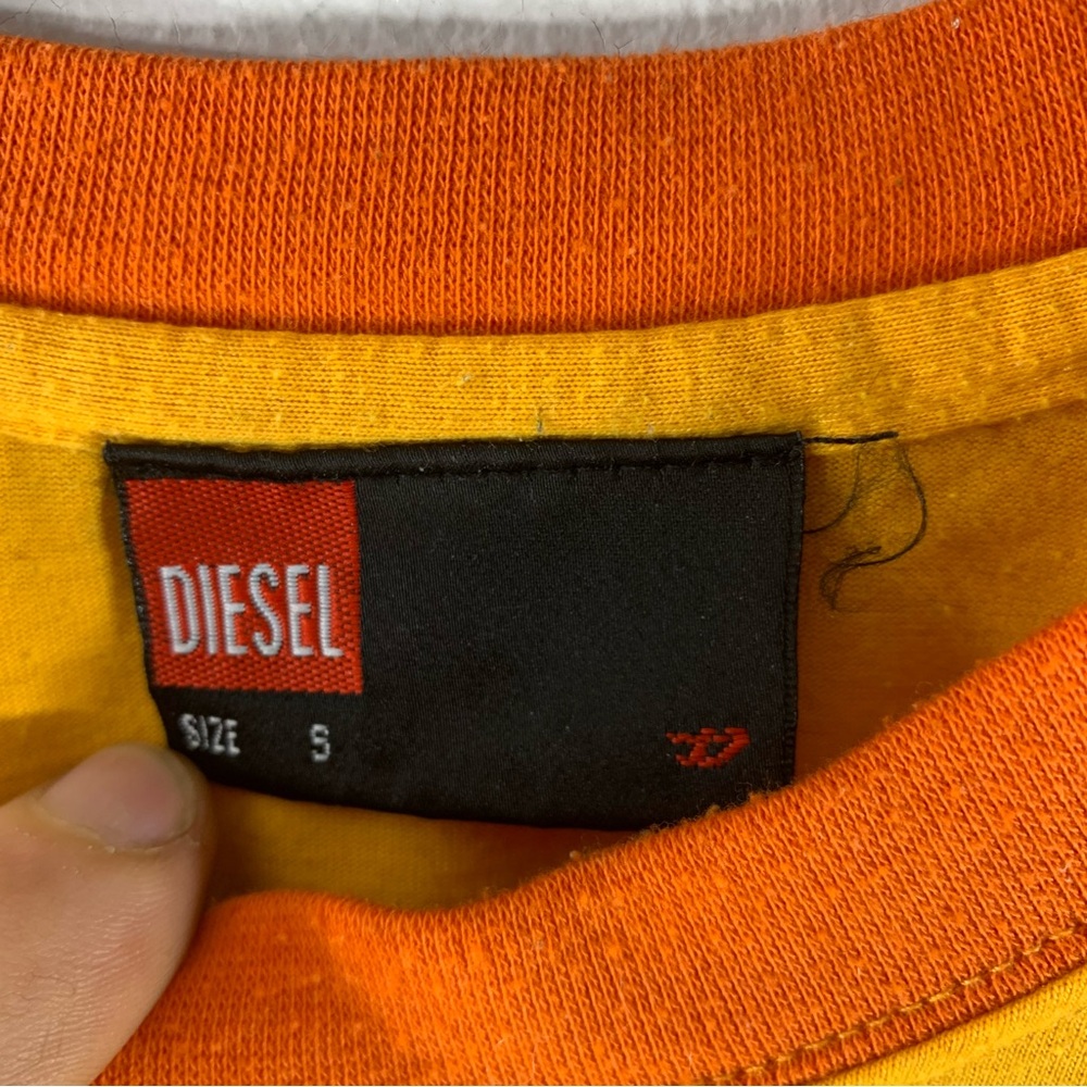 Late 80s early 2000s Y2K DIESEL sleeveless too , muscle tee - Picture 5 of 8